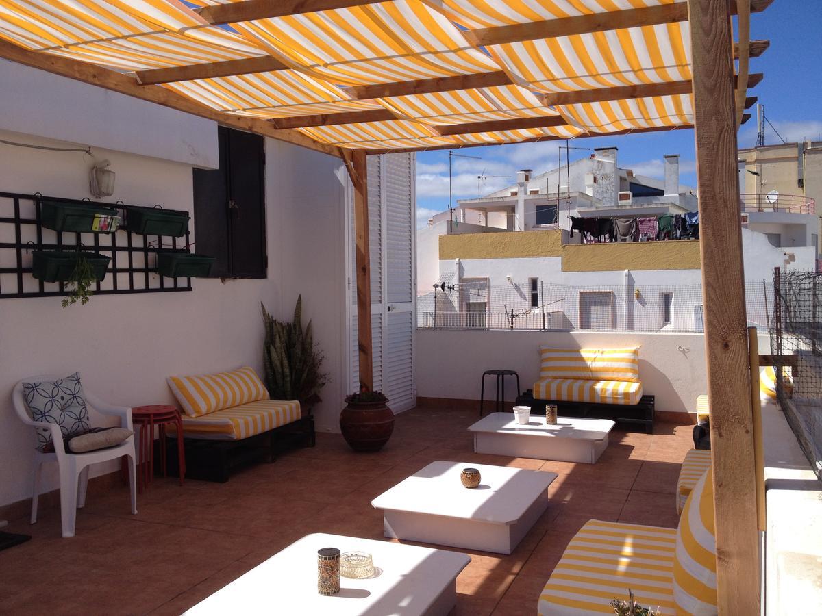 Sol A Sol Hostel Lagos Exterior photo
